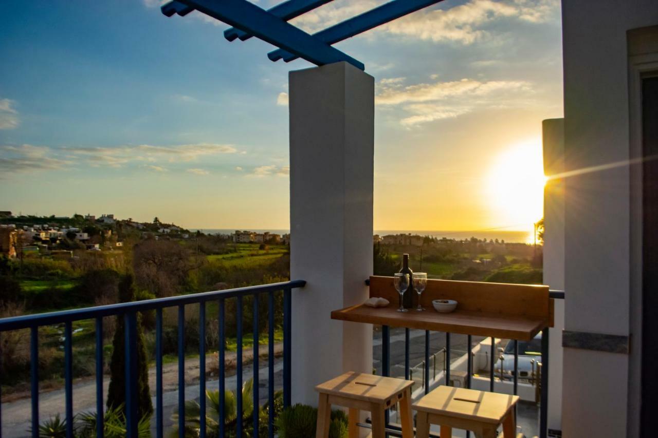 Ron’s Pergola Apartment Paphos Esterno foto